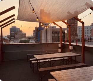 언디파인의 도심에 있는 루프탑